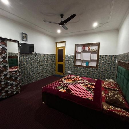 Hotel Reshi Srinagar  Luaran gambar